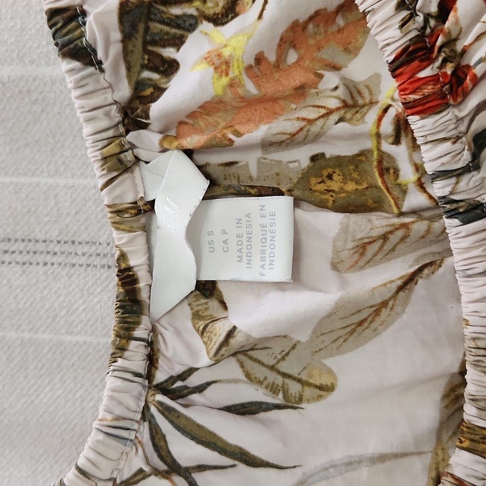 H&M Top - Picture 2 of 6